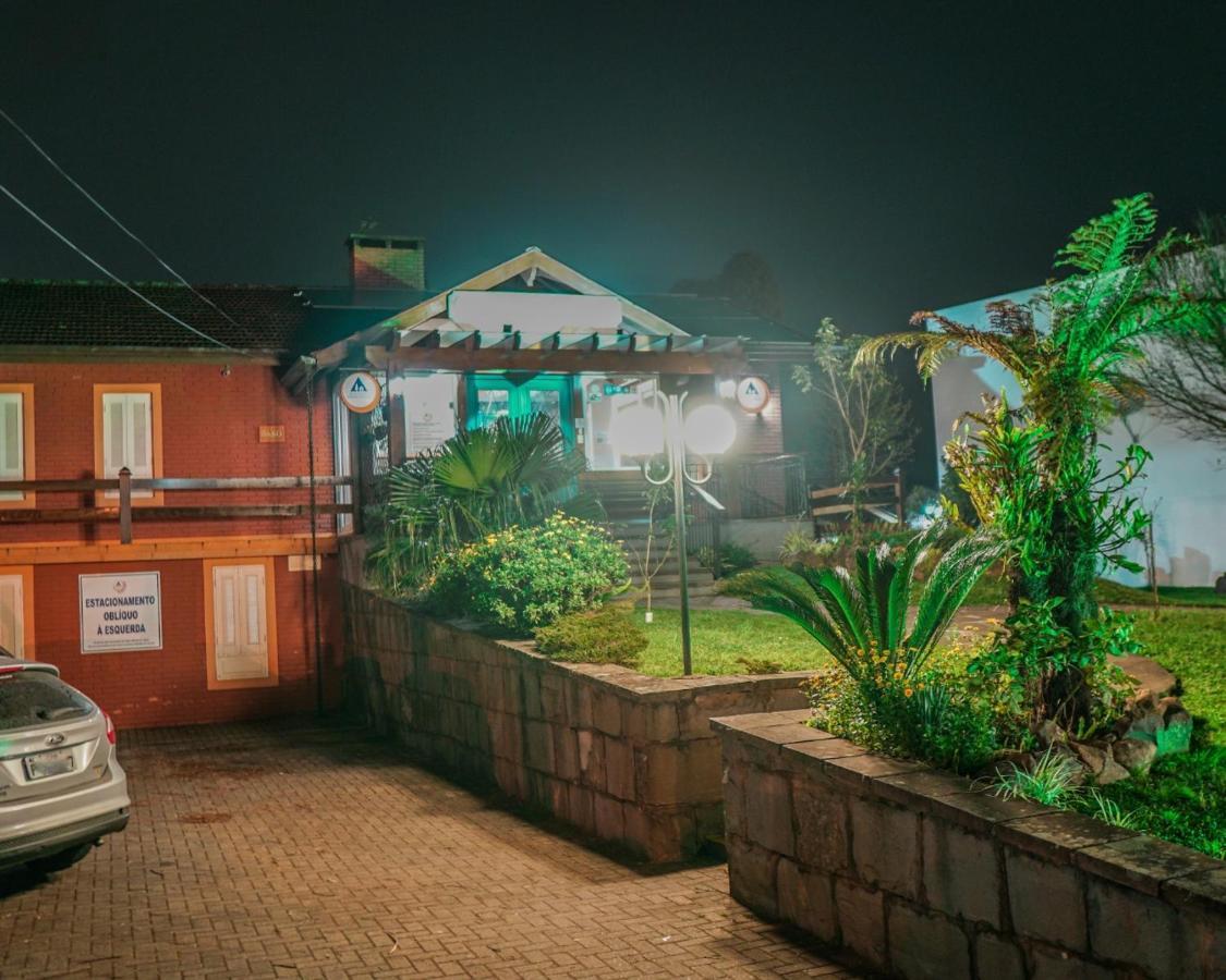Gramado Hostel Экстерьер фото