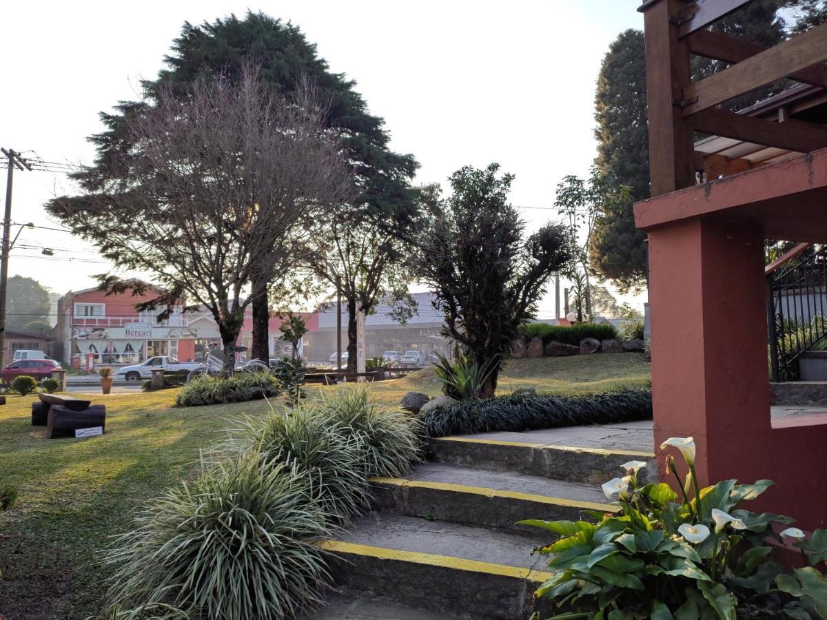Gramado Hostel Экстерьер фото