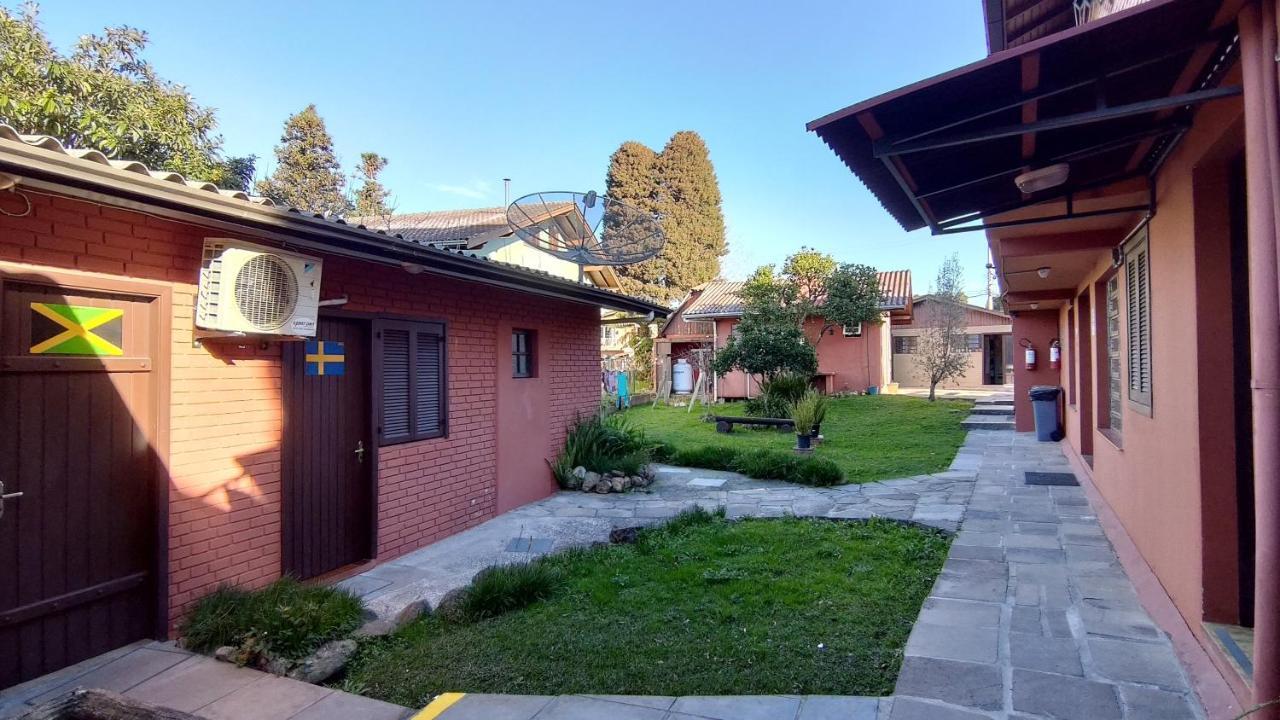 Gramado Hostel Экстерьер фото